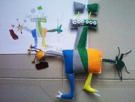 Dibujos de niños convertidos en muñecos de trapo.