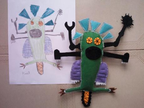 Dibujos de niños convertidos en muñecos de trapo.