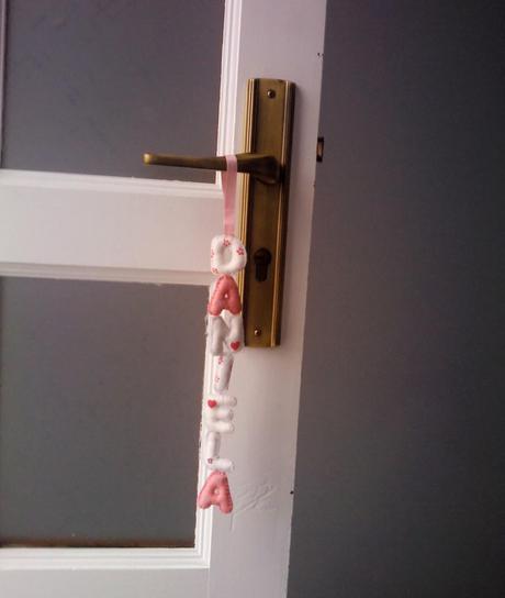 Decoración infantil y móvil de pared.