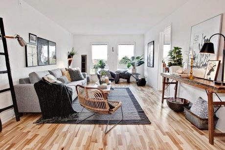 UN CÁLIDO APARTAMENTO EN GRIS Y MADERA