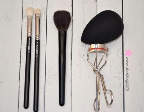 MY_TOP_MAKE_UP_TOOLS_ESSENTIALS_ObeBlog_01