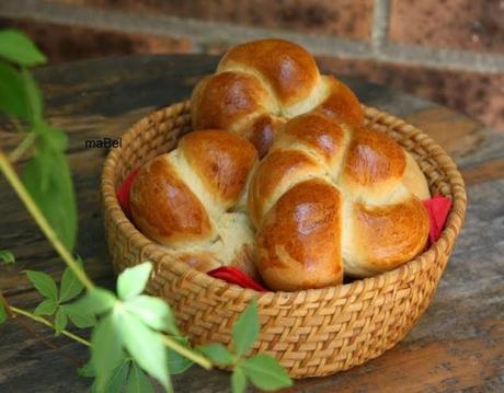 Panes de mantequilla y huevo - Mini challah