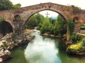Luanco Puente Romano de Cangas de Onís
