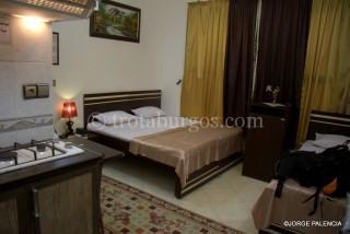 DATOS PRÁCTICOS Y CONSEJOS PARA VIAJAR A IRAN HABITACIÓN DEL HOTEL MAHAL EN QOM