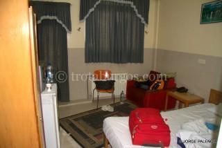 DATOS PRÁCTICOS Y CONSEJOS PARA VIAJAR A IRAN HABITACIÓN EN EL HOTEL ANVARI EN SHIRAZ