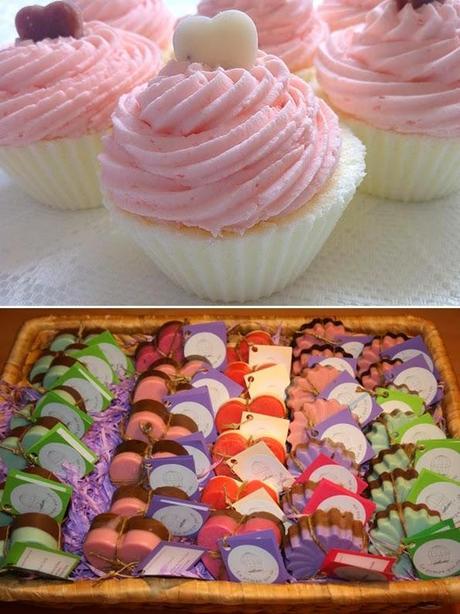 Y DE REGALO...JABONES