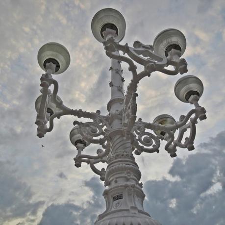 Happiness Everywhere goes to Donostia