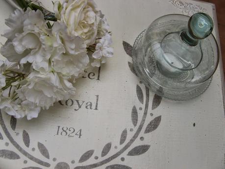 Mesita cuadrada tuneada