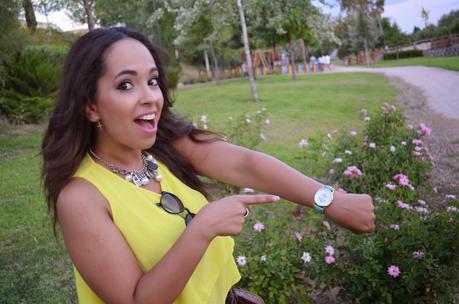 Outfit - Yellow Cropped Top