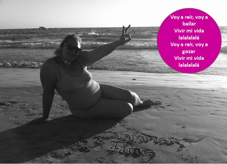 http://www.loslooksdemiarmario.com/2014/08/vivir-mi-vida-curvy-plus-fashion.html