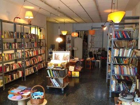 Librería solidaria de 2ª mano en Valencia