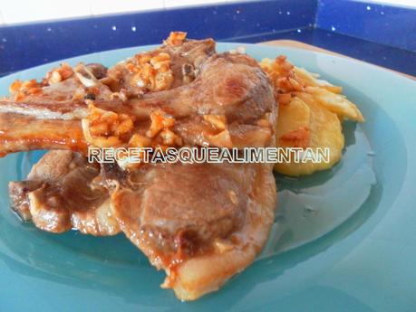 CHULETAS DE CORDERO AL AJO CABAÑIL
