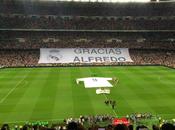 Bernabéu rindió homenaje Stefano antes partido