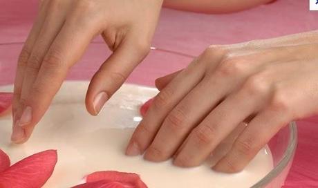 CUIDADO Y FORTALECIMIENTO DE UÑAS