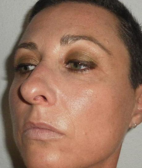 maquillaje dorado, look dorado, tecnica ahumado, efecto ahumado, makeup, 