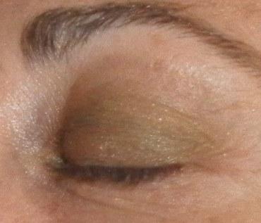 maquillaje dorado, look dorado, tecnica ahumado, efecto ahumado, makeup, 