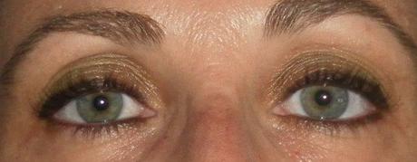 maquillaje dorado, look dorado, tecnica ahumado, efecto ahumado, makeup, 