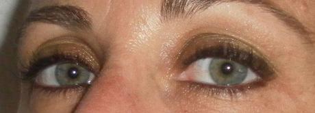 maquillaje dorado, look dorado, tecnica ahumado, efecto ahumado, makeup, 