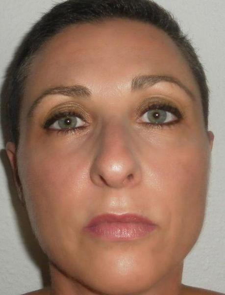 maquillaje dorado, look dorado, tecnica ahumado, efecto ahumado, makeup, 