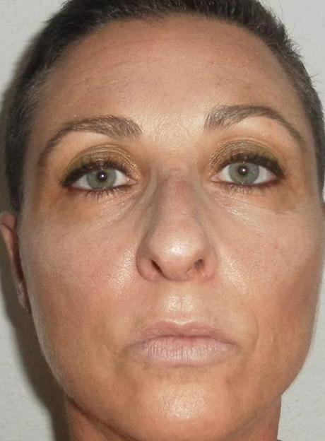 maquillaje dorado, look dorado, tecnica ahumado, efecto ahumado, makeup, 