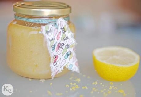 DIY. Honey and lemon scrub DIY. Honey and lemon scrub