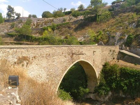 Turismo, turismo rural, Bocairent, bocairente, Barrio Medieva, Barri medieval, covetes dels moros, cuevas de moros, cava de sant blai, plaza de toros, plaça de bous, covetes del colomer, cuevas de la paloma, comunidad valenciana, 