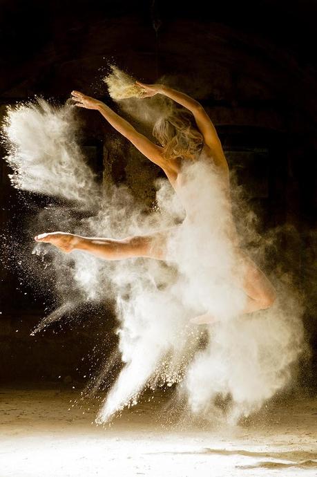 Bailando entre polvo de estrellas. Ludovic Florent