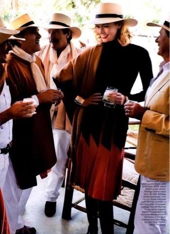 Editorial: Dark Horse by Mario Testino. Vogue US, Setiembre 2014.