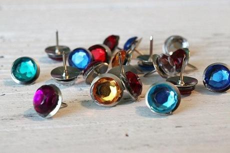 IDEAS DIY con chinchetas que no te puedes perder IDEAS DIY con chinchetas que no te puedes perder