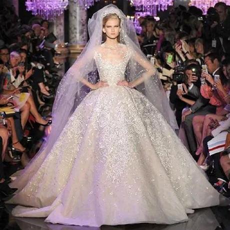 #ElieSaab Stunning finale wedding gown. Fall 2014 collection #fashion #ALOASTYLE #design #jj #lifestyle #moda #diseño