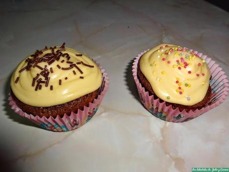 http://losdelantalesdejulioycarmen.blogspot.com.es/2014/06/guinness-cupcakes-con-buttercream-de.html