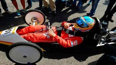 ALONSO PRUEBA EL NUEVO PROTOTIPO DE SHELL ECOMARATHON
