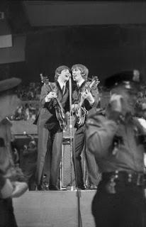 50 AÑOS: 21 DE AGOSTO 1964 - SEATTLE CENTER COLISEUM - SEATTLE - EE.UU.