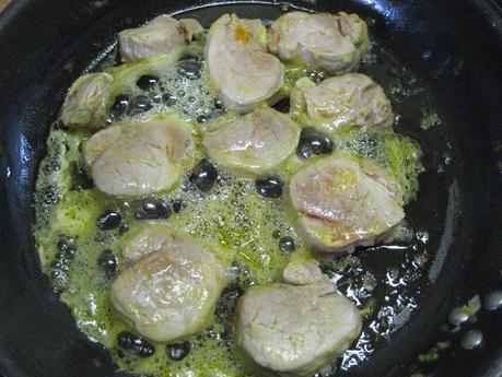 SOLOMILLO DE CERDO CON DOS SALSAS SOLOMILLO DE CERDO CON DOS SALSAS