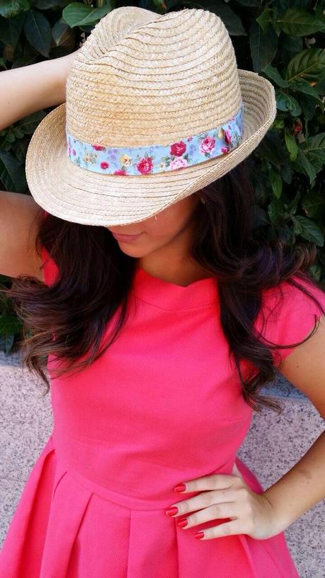 HEY, WHAT'S HAT? HEY, WHAT'S HAT?