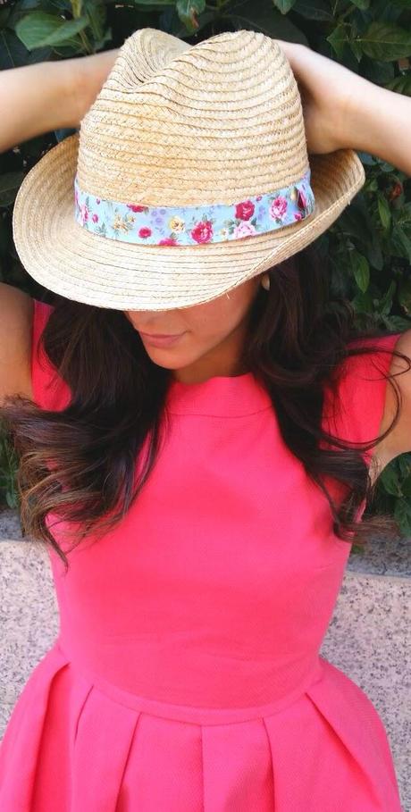 HEY, WHAT'S HAT? HEY, WHAT'S HAT?