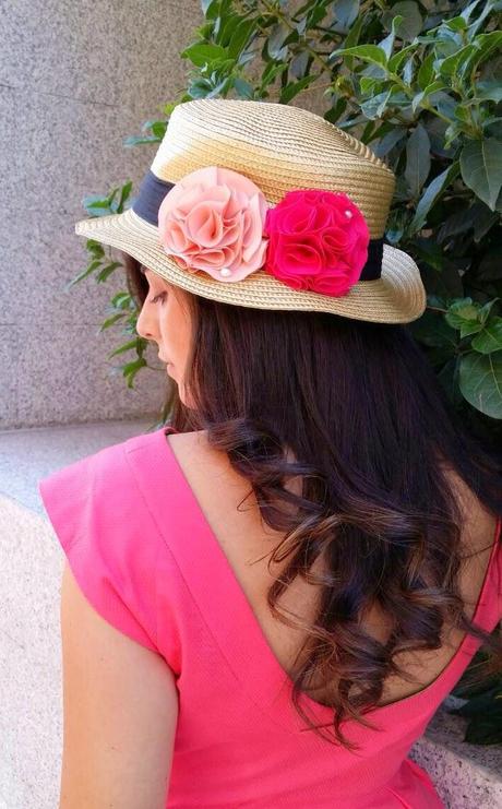 HEY, WHAT'S HAT? HEY, WHAT'S HAT?