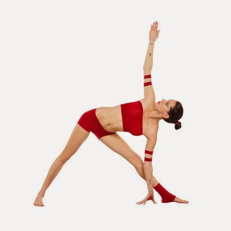 Yoga: Pose del triángulo extendido