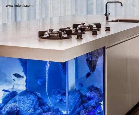 Modelo de cocina integral moderna con acuario. Modelo de cocina integral moderna con acuario.