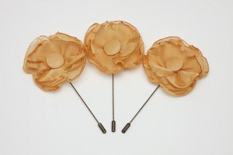 colores-de-boda-ramo-flores-tela-blanca-blanco-9