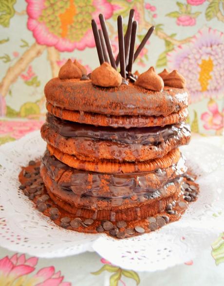 TARTA DE CHOCOLATE CON CHOCOLATE Y MAS CHOCOLATE