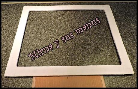 Marco para un cuadro. Reciclando Carton y Periodico