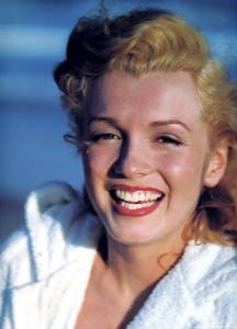 marilyn-monroe-happy