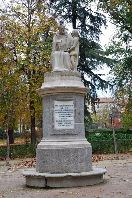 Formalismos caniculares: ¿carnet o carné?