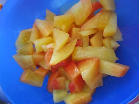 ENSALADA CON CIRUELAS RECIENCOGIDAS