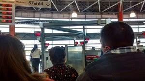 LA PESADILLA DE REALIZAR UN TRÁMITE EN COLOMBIA