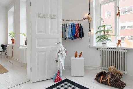 vitrinas mesas ikea sillas de diseño fritz hansen muebles de diseño estilo nórdico escandinavo decoración muebles ikea decoración en blanco y neutros decoración de comedores nórdicos comedor sencillo nórdico blanco Comedor de estilo nórdico   armónico y actual 