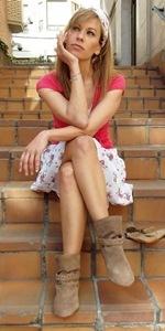 PV12 PANTONE CABARET