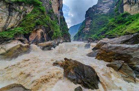 La Garganta del Salto del Tigre: Naturaleza Invertida La fuerza del río
