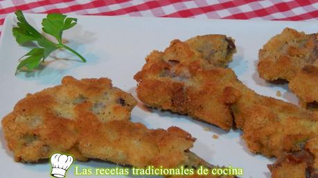 Chuletas de cordero empanadas con bechamel